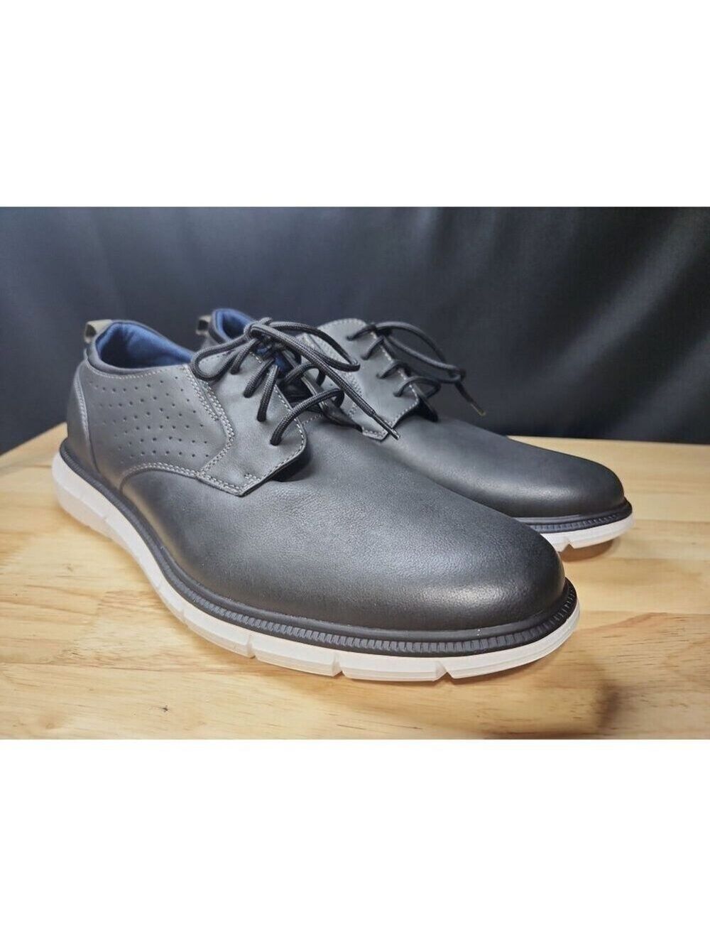 Dockers Size 10 M
